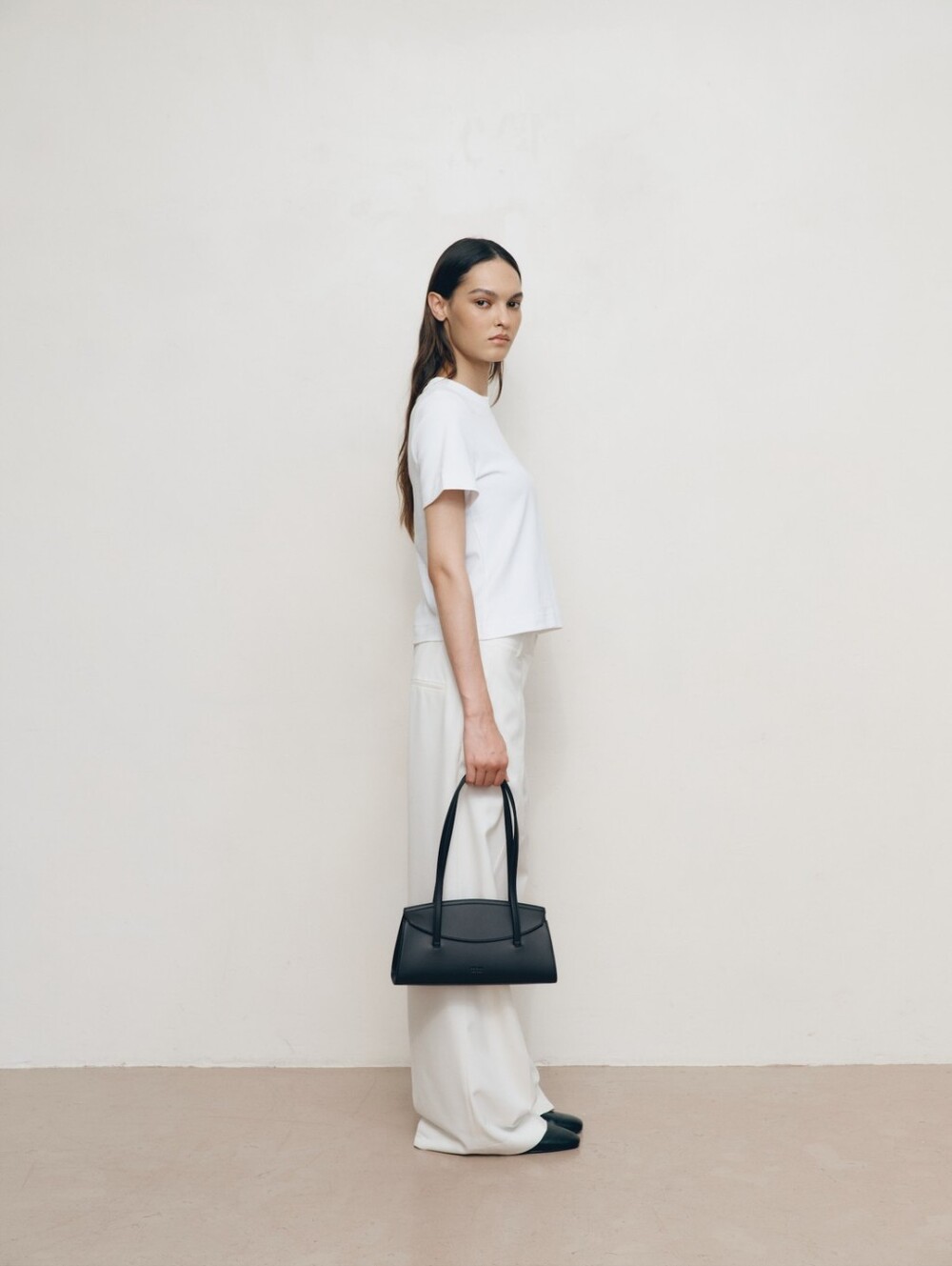 FREJA NEW YORK Caroline Bag - Pebbled Black Shoulder Bag with Thin Straps - Picture 5 of 9